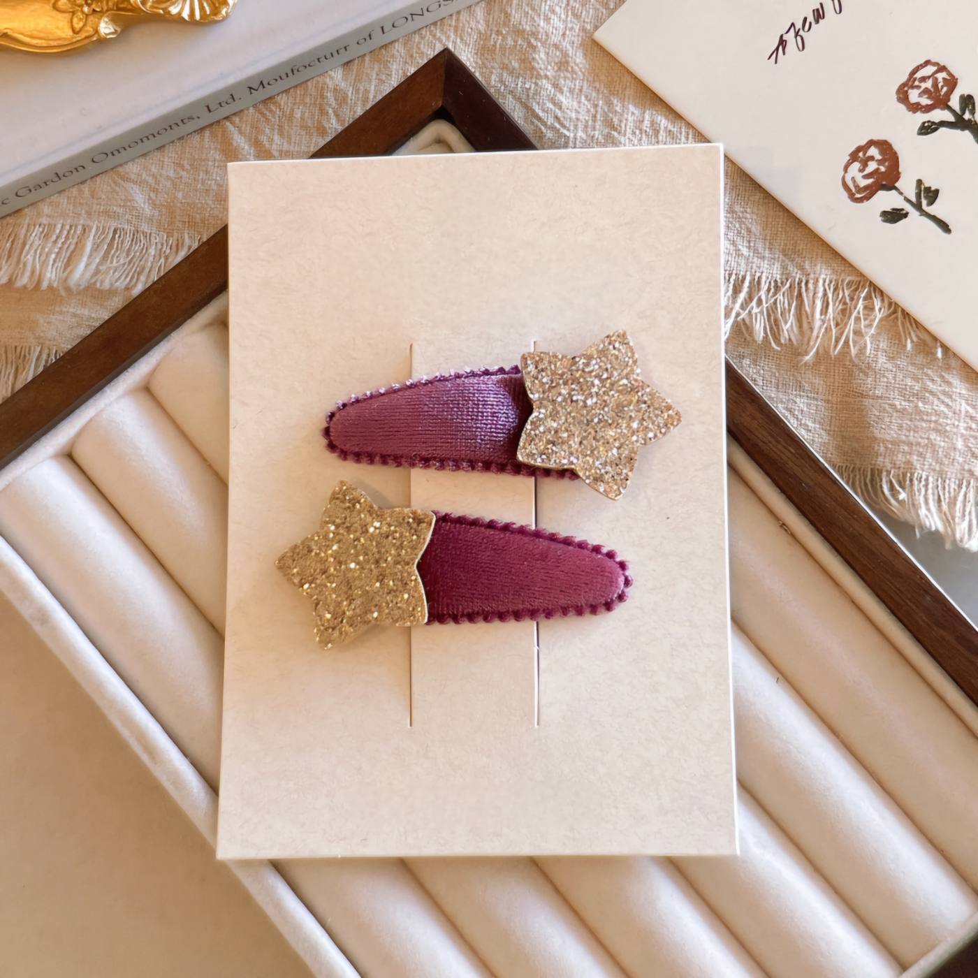 2pcs Velvet Star Snap Clips 