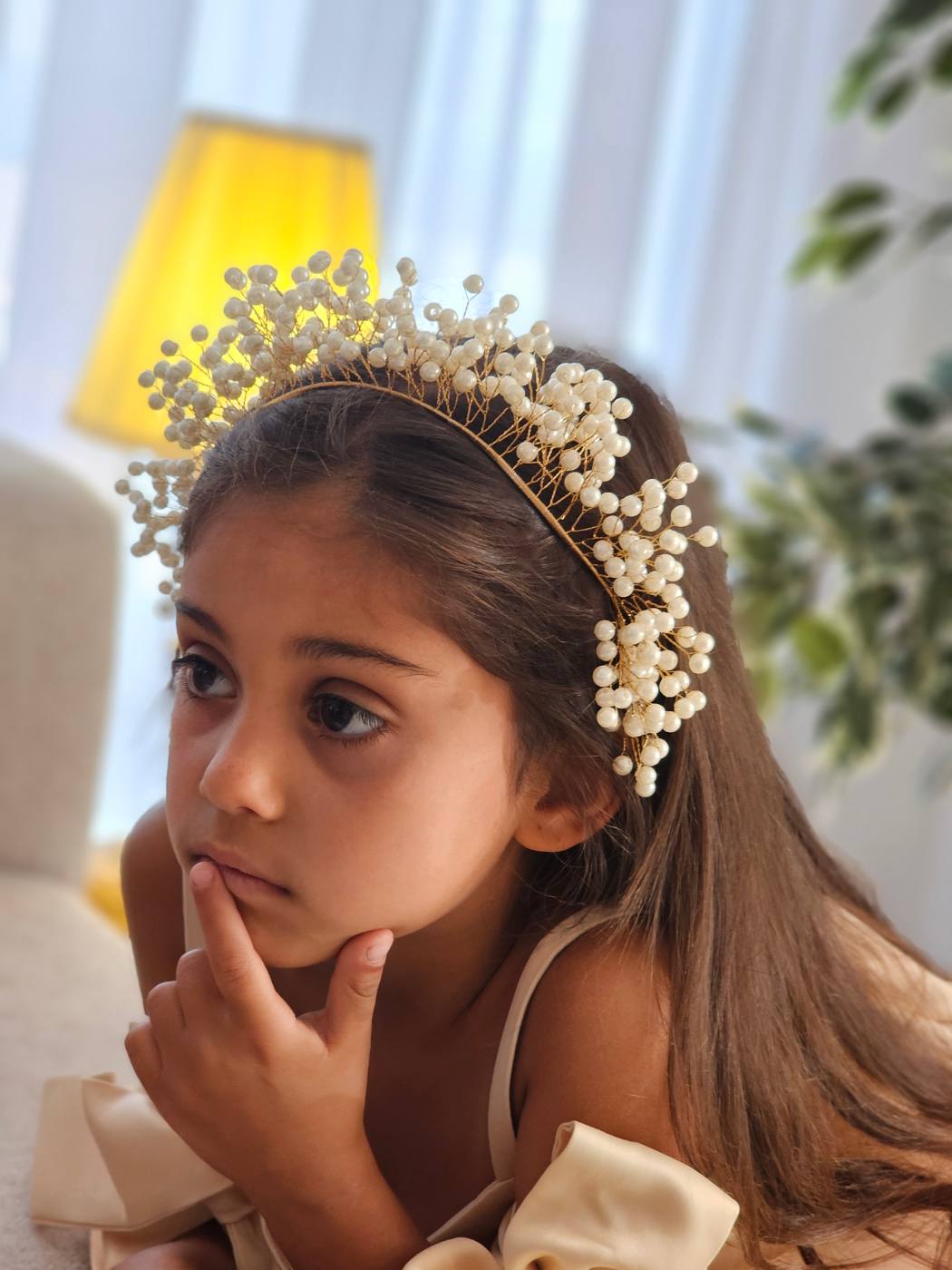 1pc Elegant Offwite Pearl Crown 