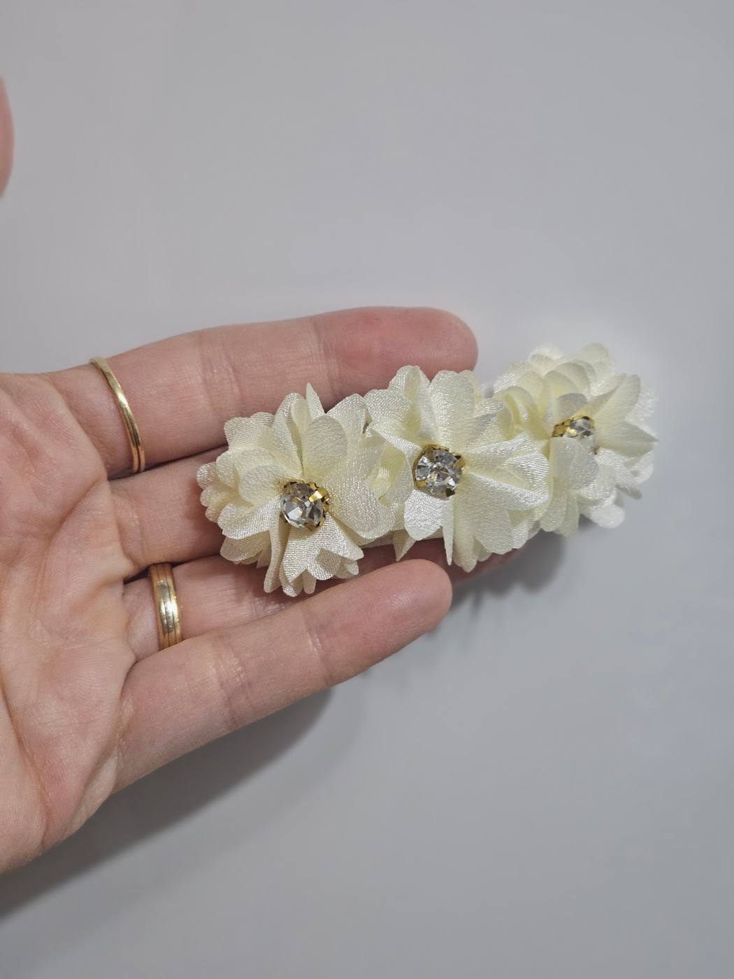2pcs Floral Snap Clip With Crystal 