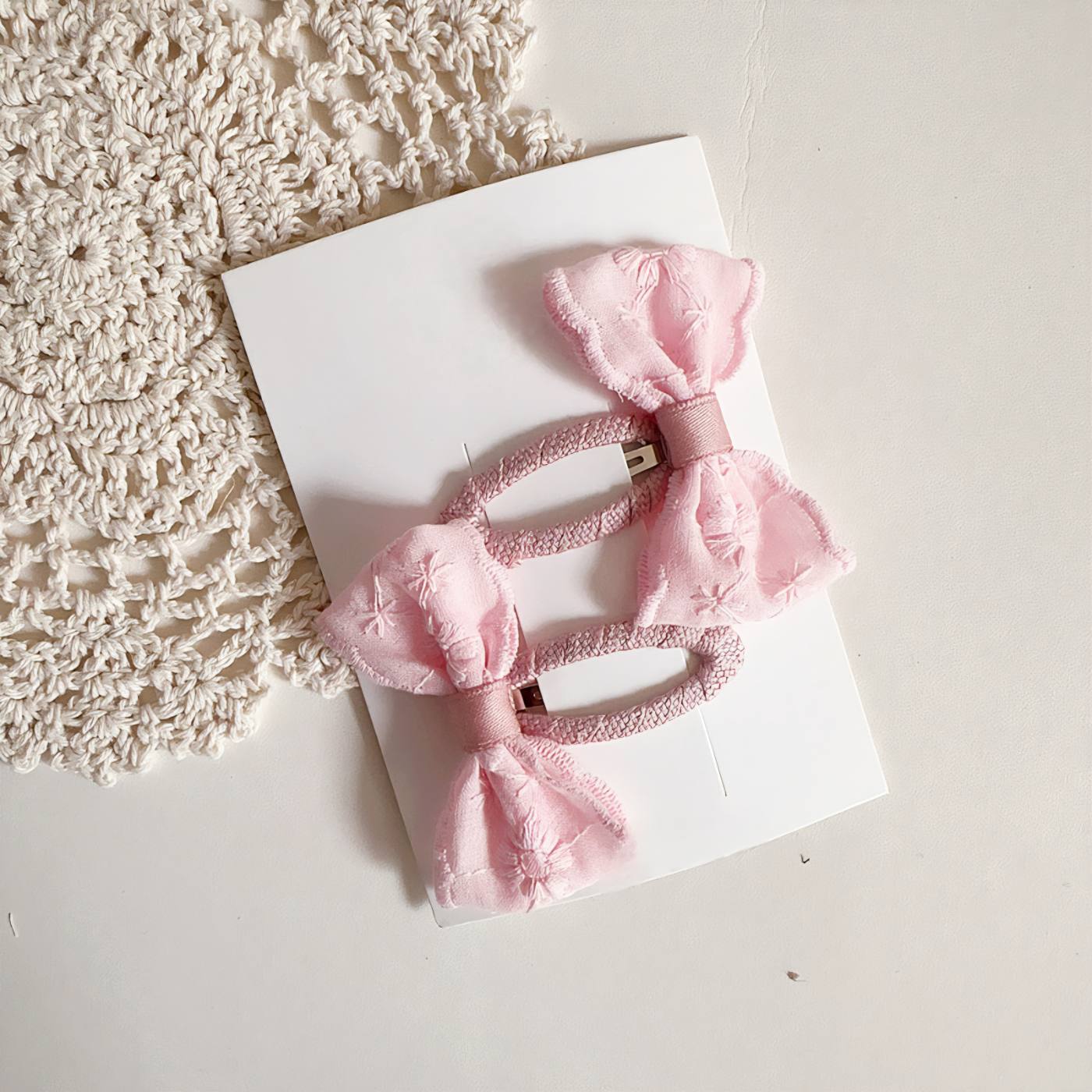 2pcs Embroidered Pink Bow Snap Clip 